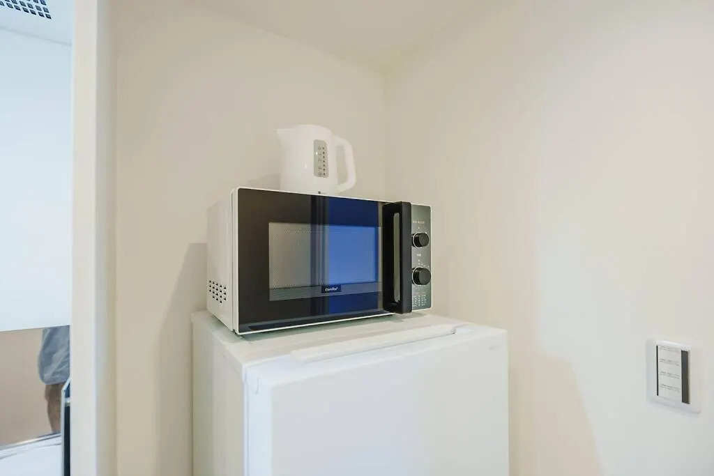 Apartment H Newly Renovated Hotel, Direct Access To Ueno, Asakusa, Disneyland, Airport Tokyo Japan
